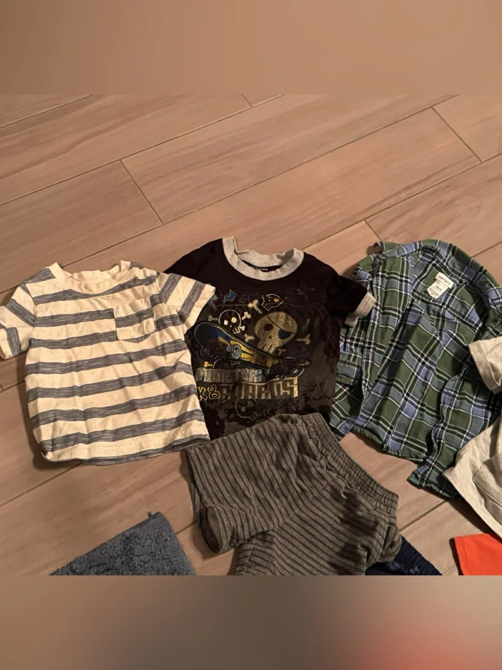 13pc bundle lot 18m 4shirts 5shorts 2onesies 1swim shorts 1pants no stains